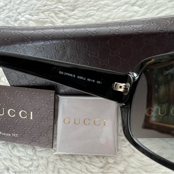 Gucci GG3178/K/S Black Gradient GG Logo Sunglasses w/Accessories - Picture 10 of 16